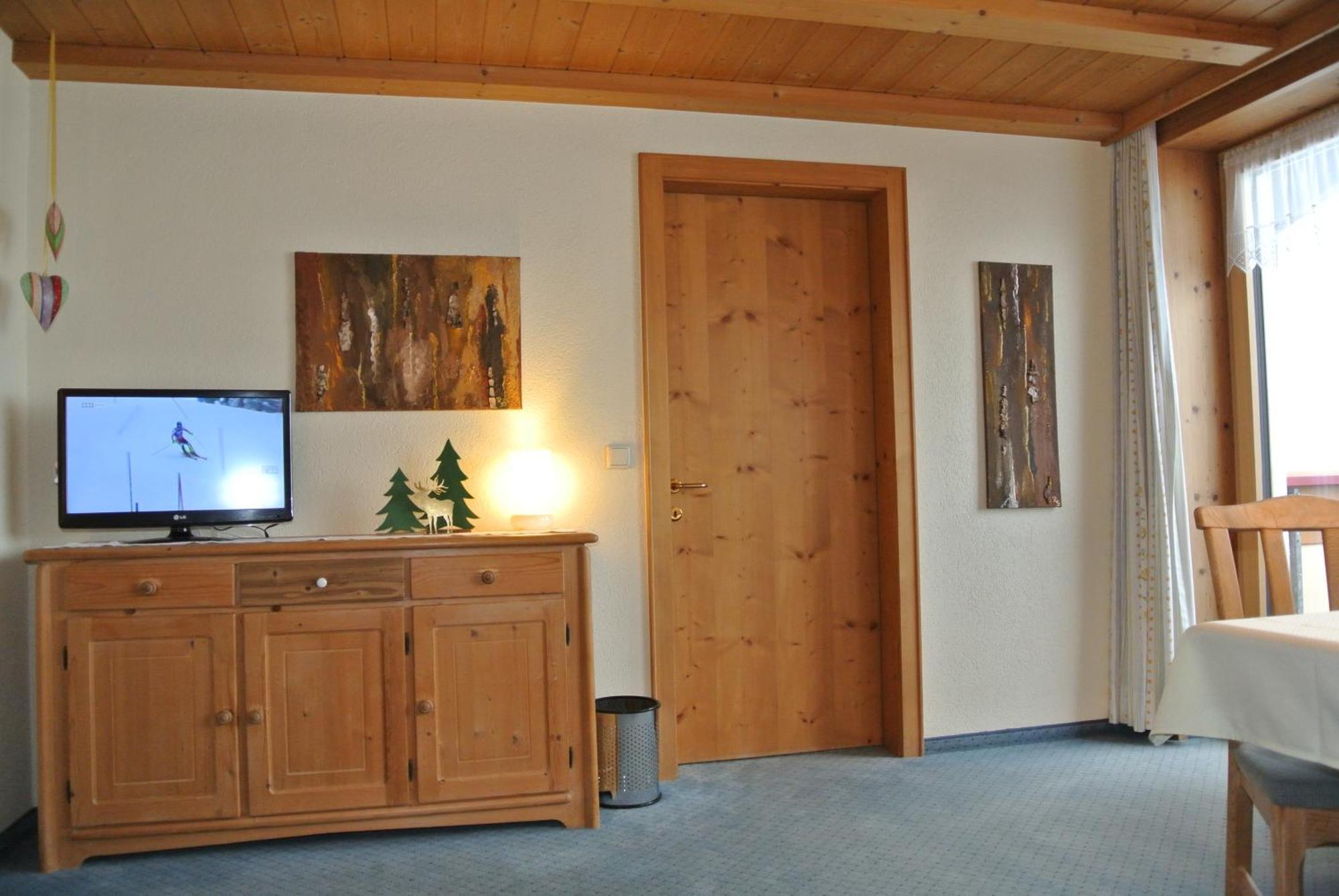Haus Christopherus Klosterle am Arlberg Kamer foto